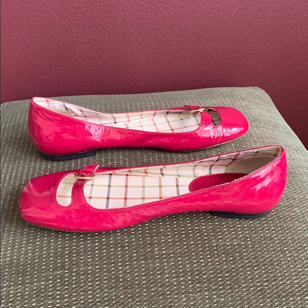 Coach Ellyce Patent Leather Ballet Flats in Vibrant Pink with Gold Accent - Picture 11 of 13